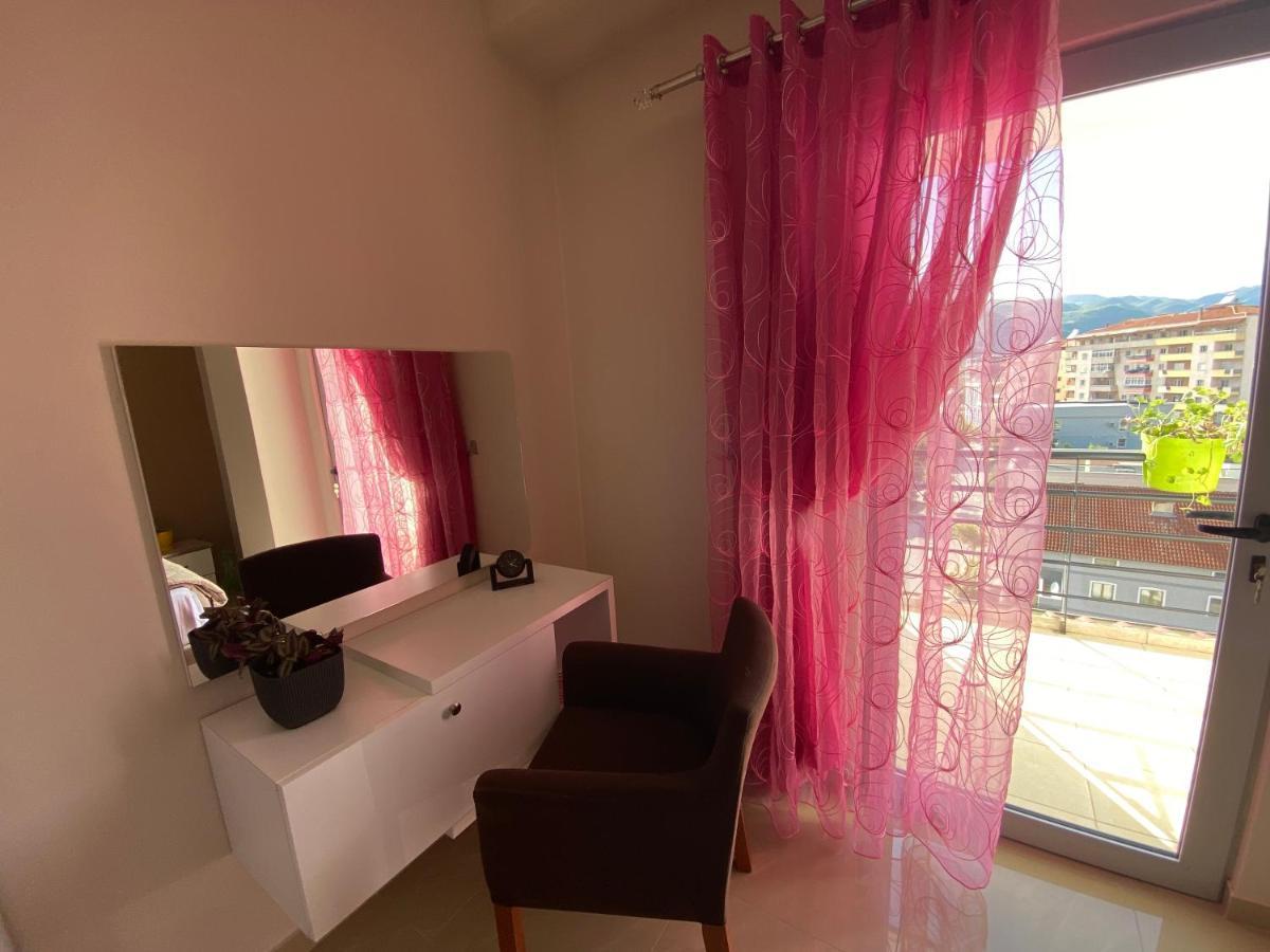 Guest'S Apartament Pogradec Extérieur photo