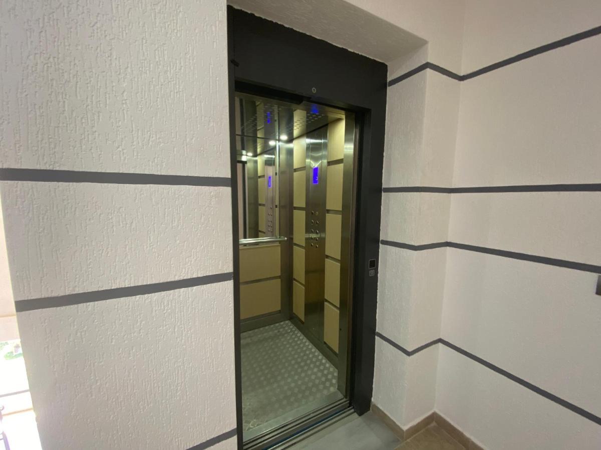 Guest'S Apartament Pogradec Extérieur photo