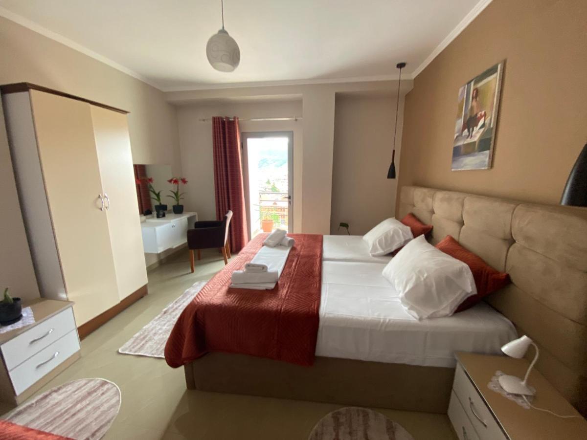 Guest'S Apartament Pogradec Extérieur photo