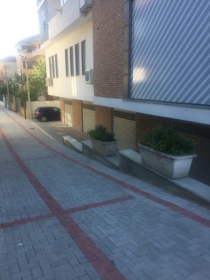 Guest'S Apartament Pogradec Extérieur photo