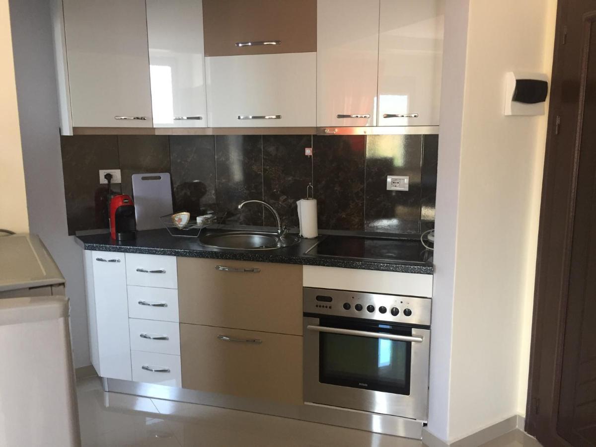 Guest'S Apartament Pogradec Extérieur photo